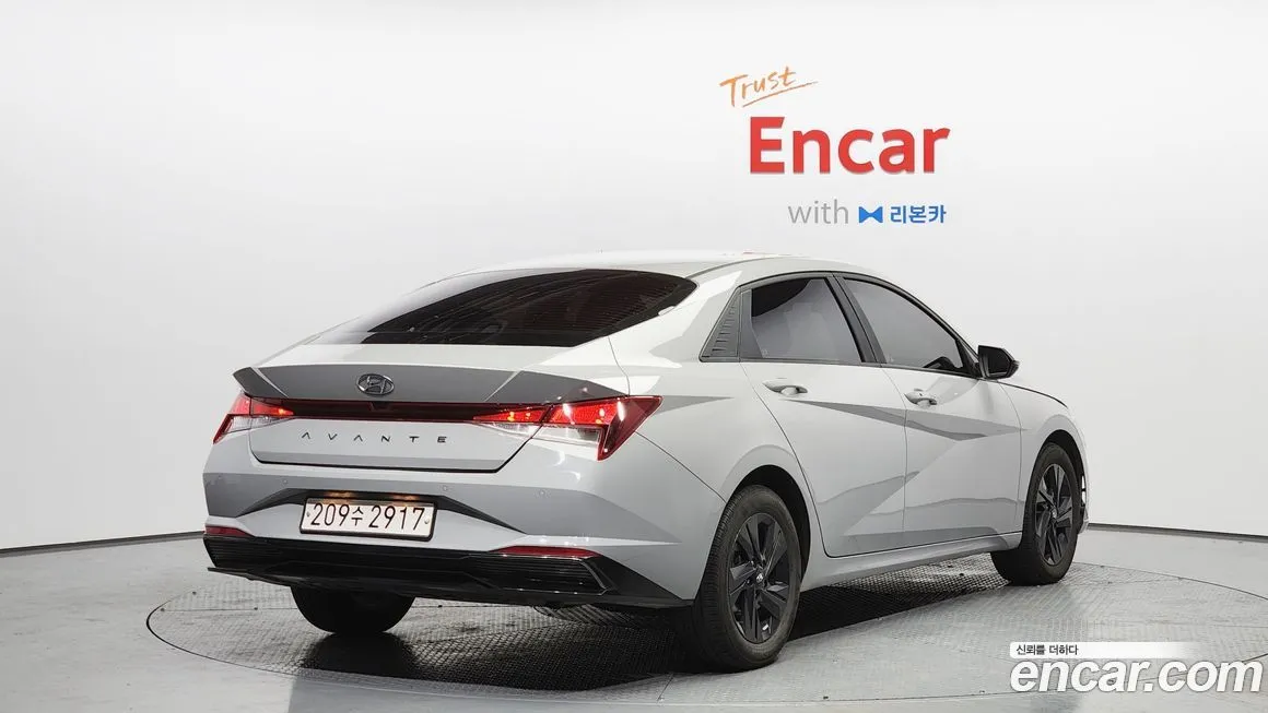 Hyundai AVANTE — фото 2