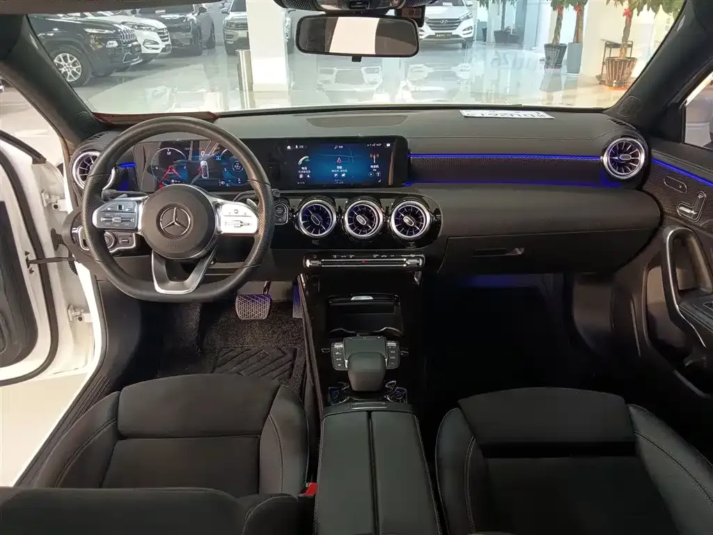 Mercedes-Benz A-Class — фото 10