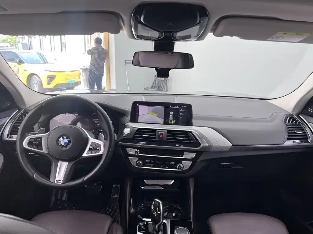 BMW X4 — фото 10