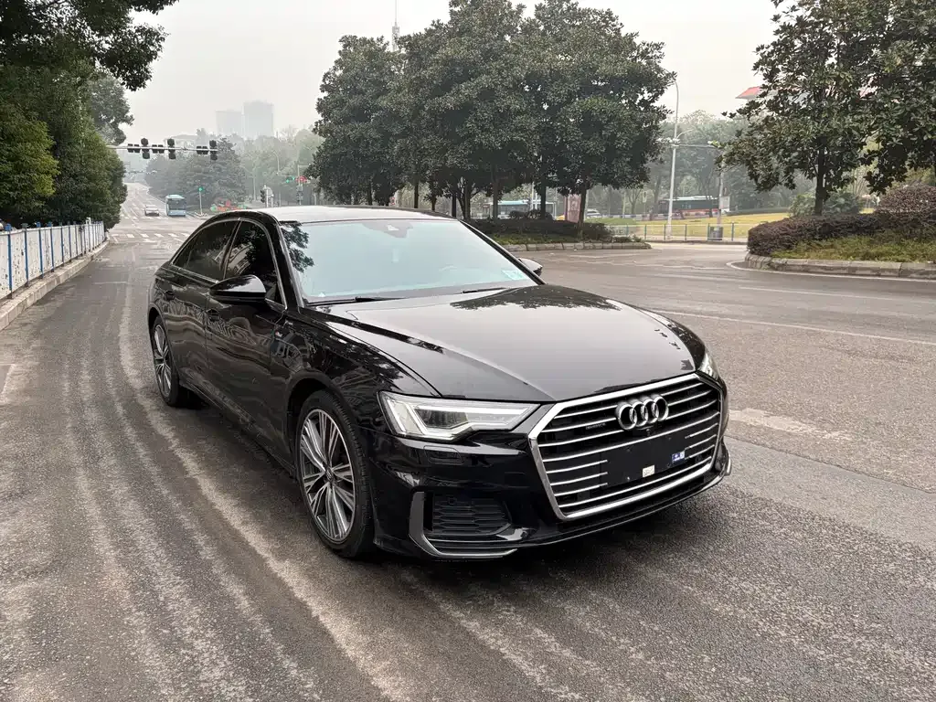 Audi A6L — фото 7