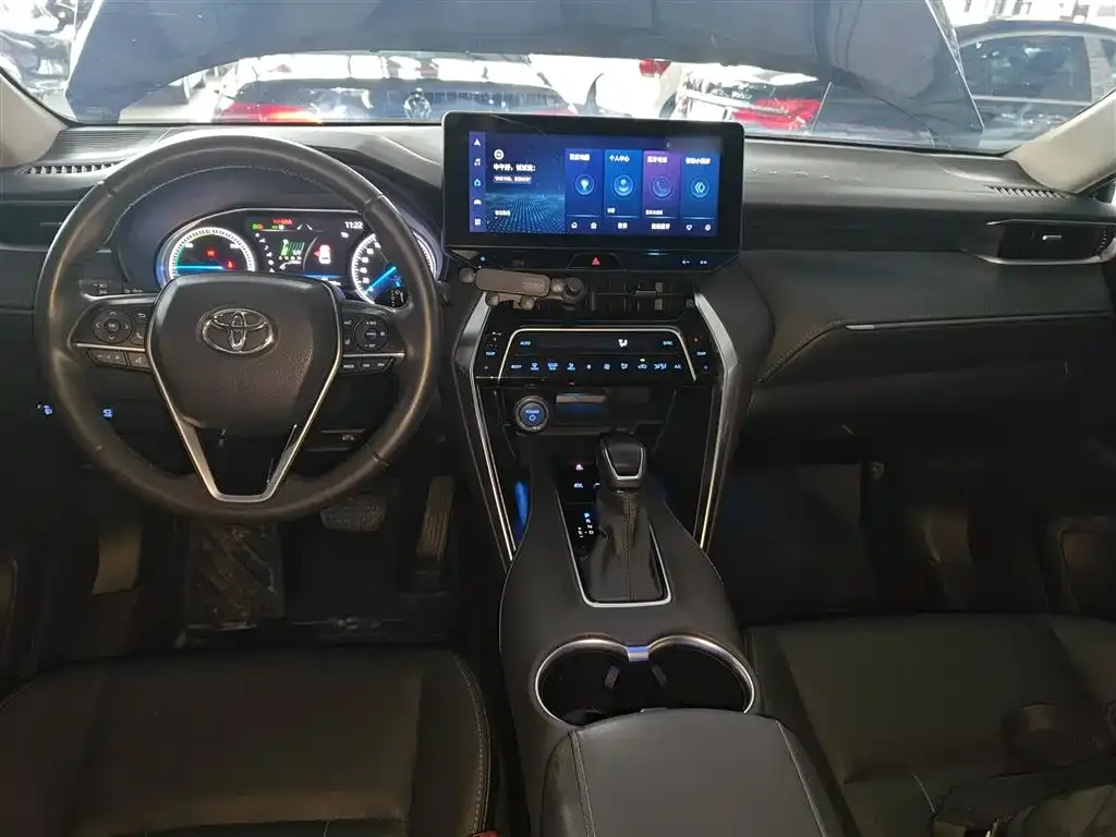 Toyota Harrier — фото 10