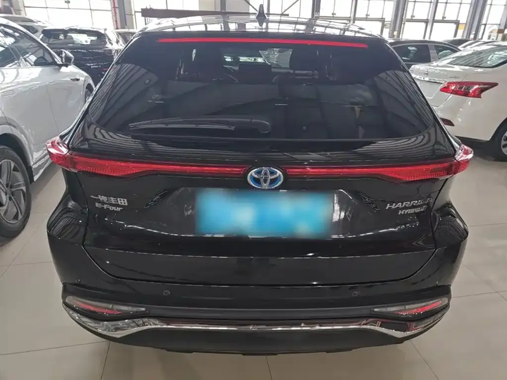 Toyota Harrier — фото 8