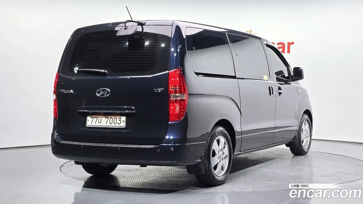 Hyundai Starex — фото 2