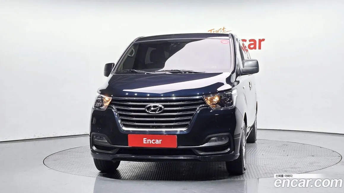 Hyundai Starex — фото 6
