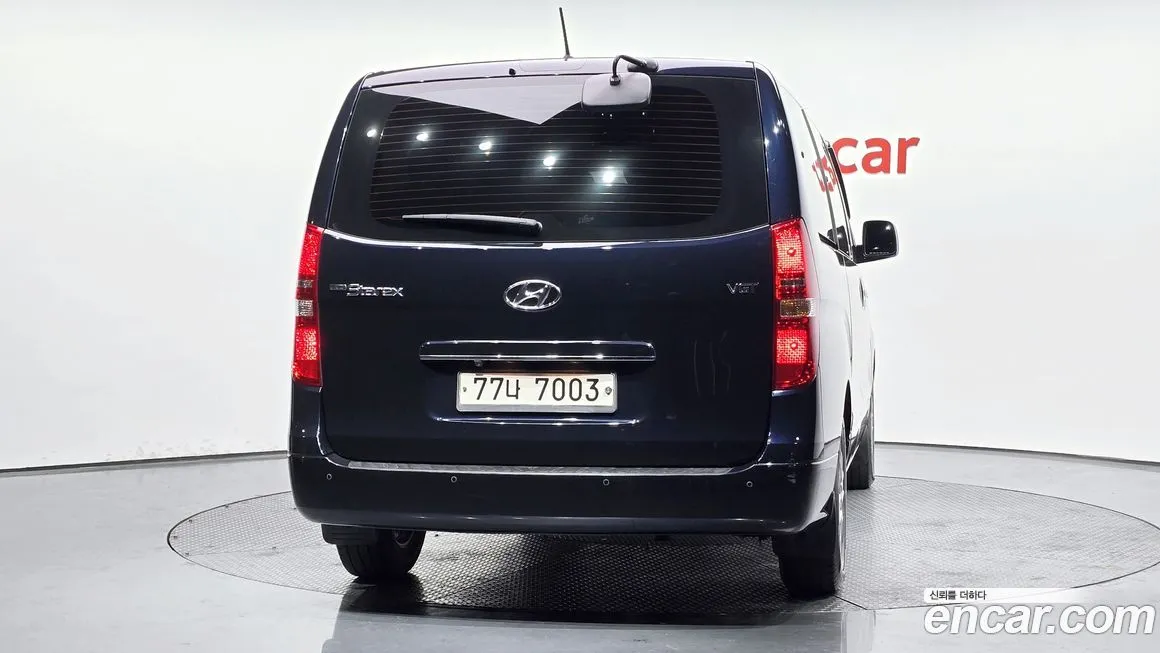 Hyundai Starex — фото 8