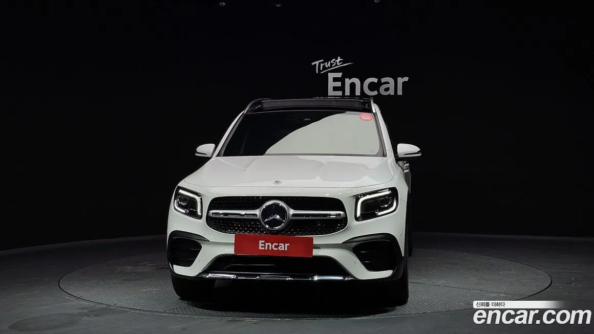 Mercedes-Benz GLB-Class — фото 7
