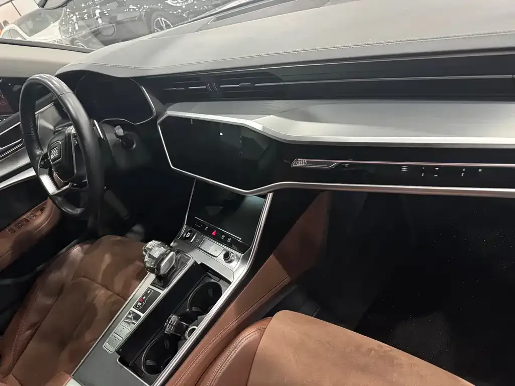 Audi A7L — фото 6