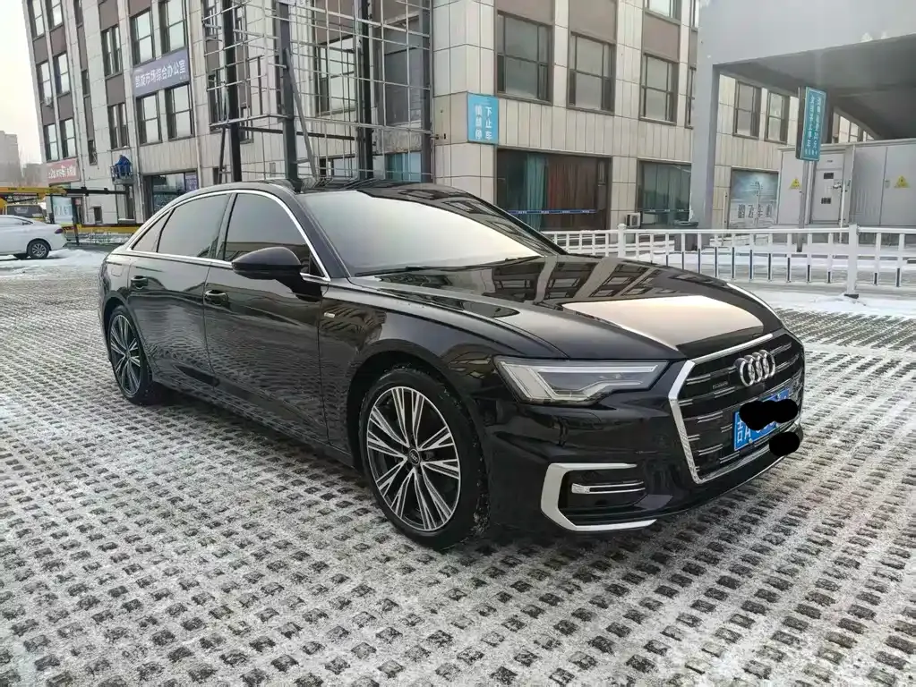Audi A6L — фото 9