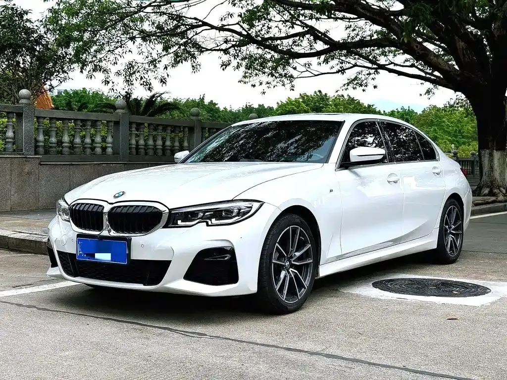 BMW 3 Series — фото 1