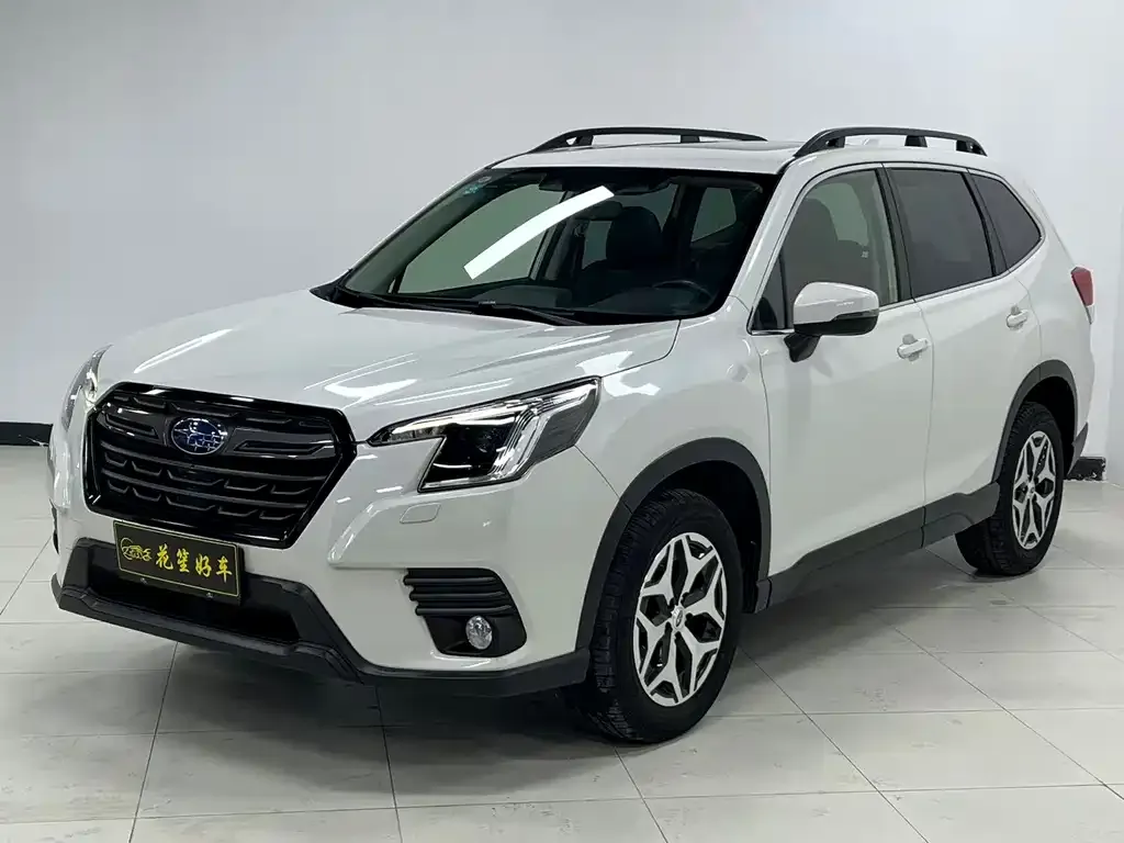 Subaru Forester — фото 1