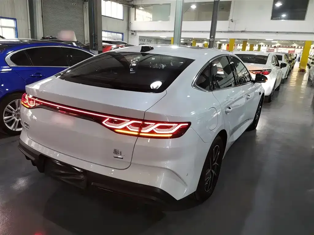 BYD Qin PLUS — фото 8