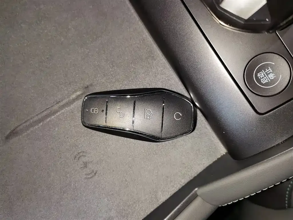 BYD Qin PLUS — фото 10