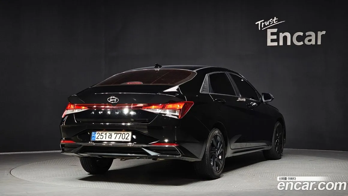 Hyundai AVANTE — фото 5