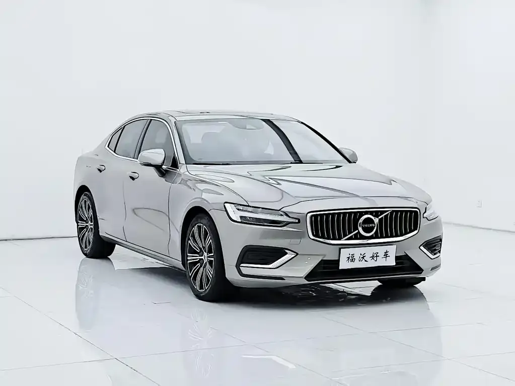 Volvo S60 — фото 4