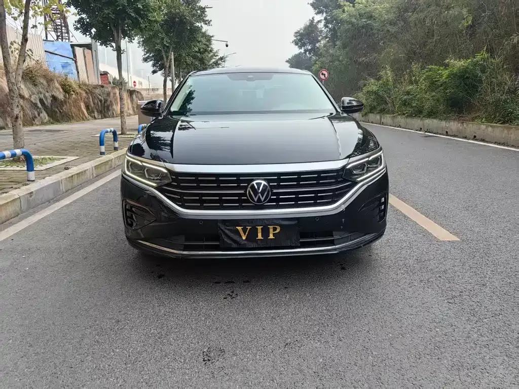 Volkswagen Passat — фото 9