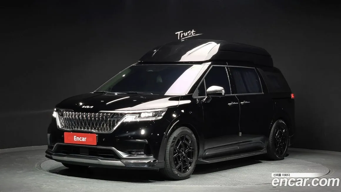 Kia Carnival — фото 1