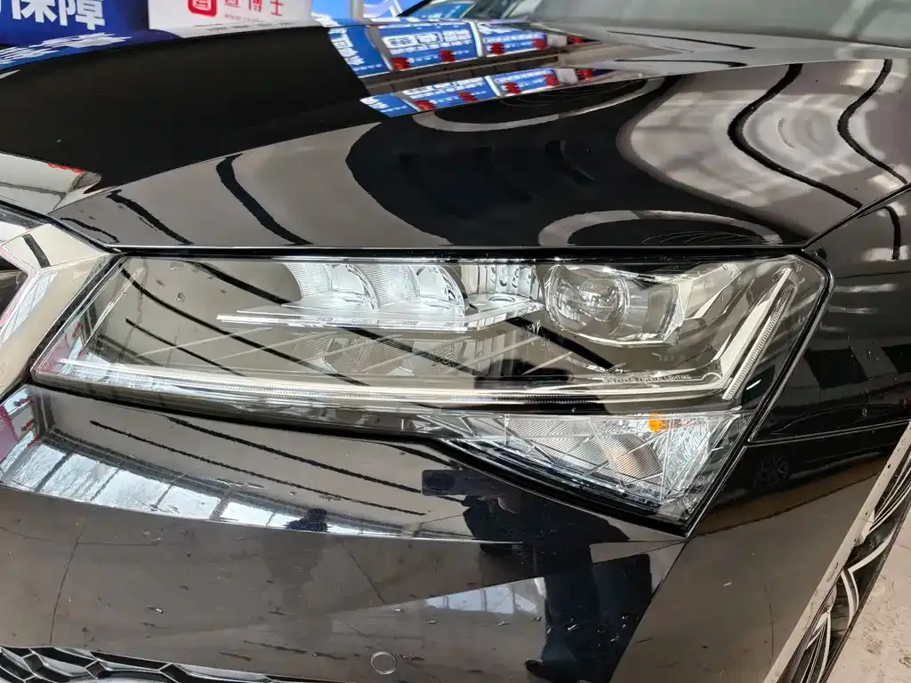 Skoda Superb — фото 6