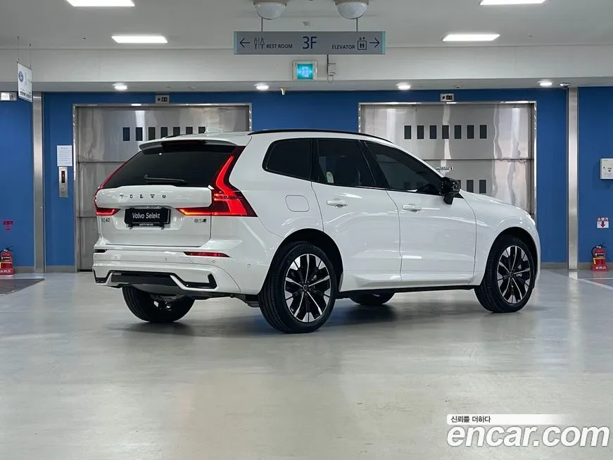 Volvo XC60 — фото 2
