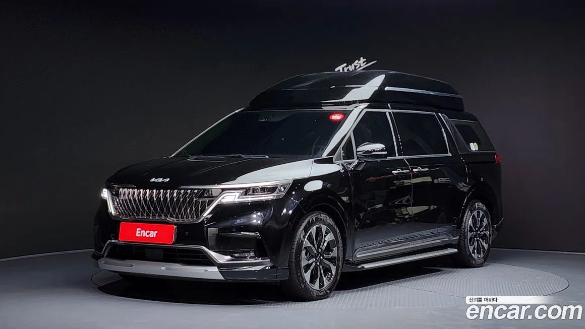 Kia Carnival — фото 1