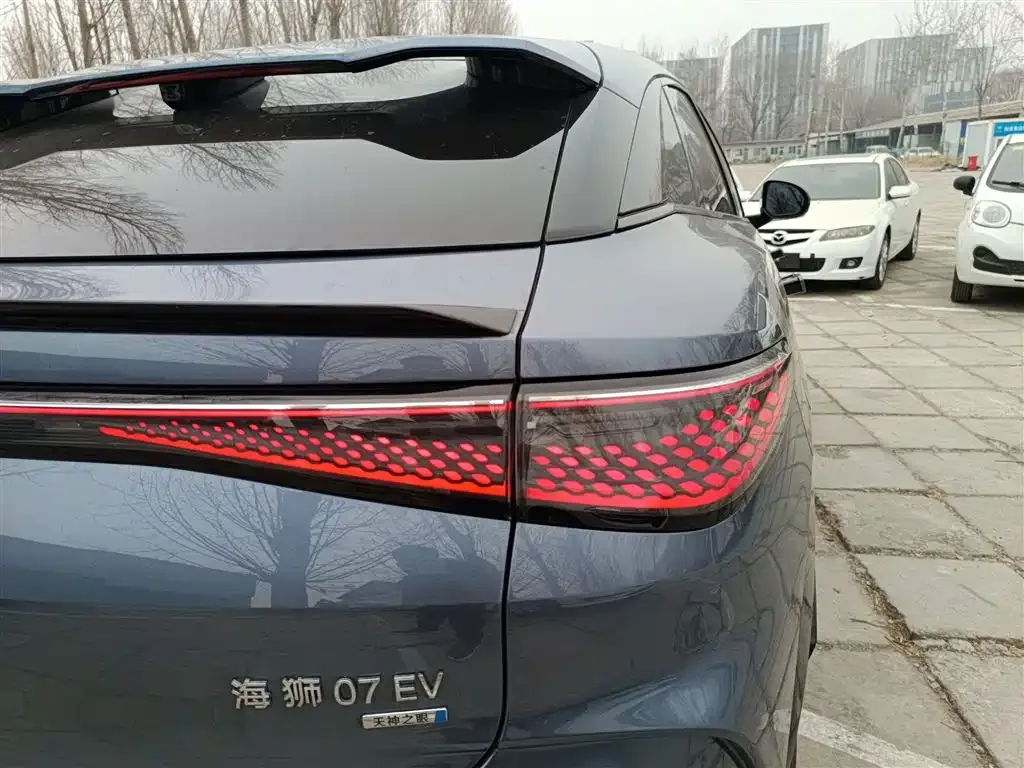 BYD Seal 07 EV — фото 7