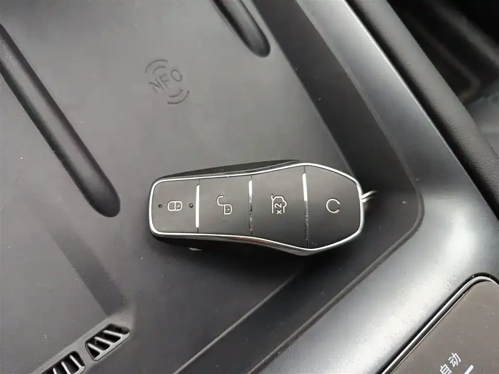 BYD Seal 07 EV — фото 2