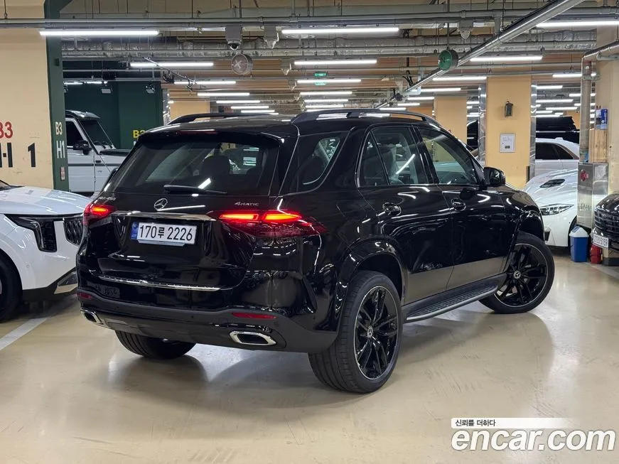 Mercedes-Benz GLE-Class — фото 4
