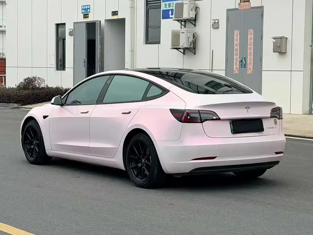 Tesla Model 3 — фото 3