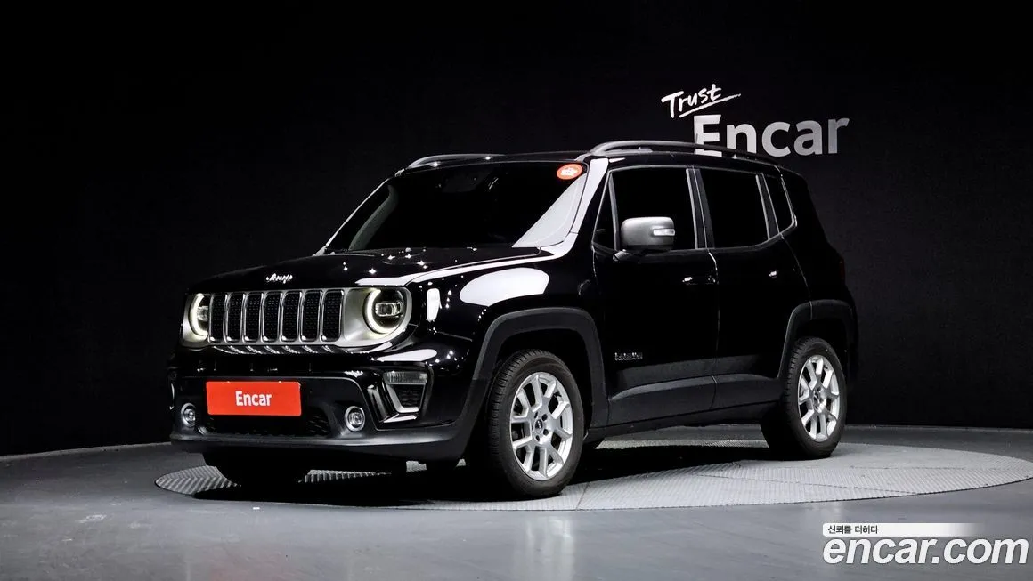 Jeep Renegade — фото 1