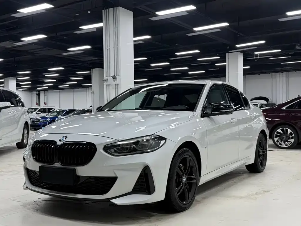 BMW 1 Series — фото 1