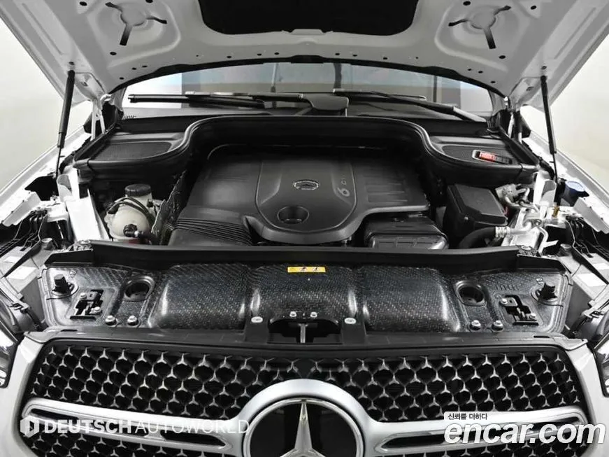 Mercedes-Benz GLE-Class — фото 10