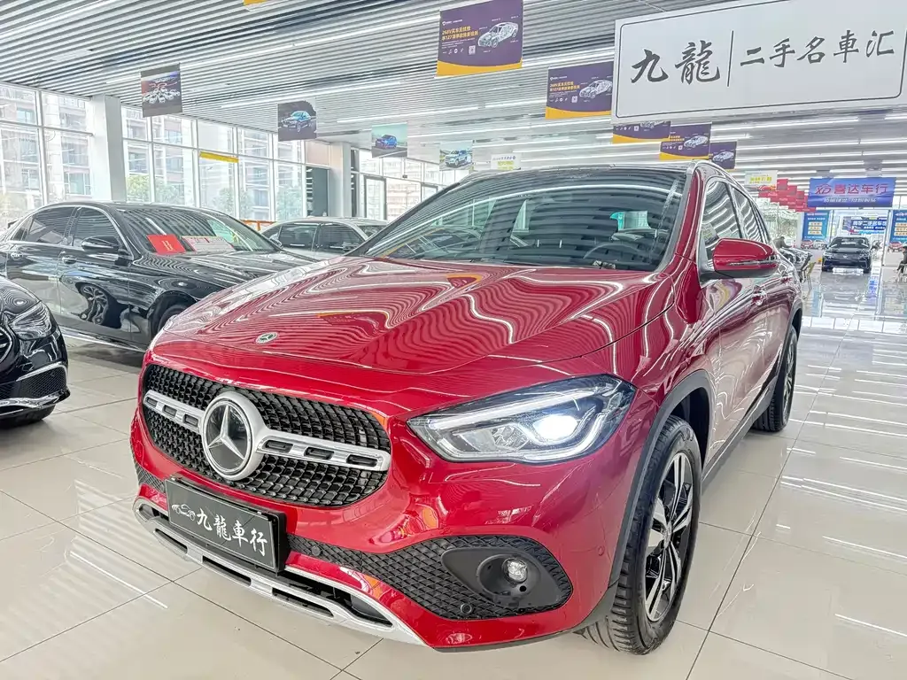 Mercedes-Benz GLA — фото 1