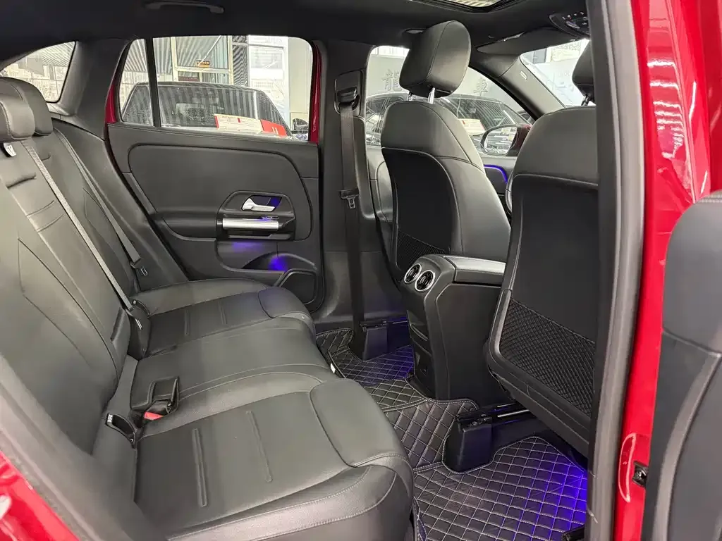 Mercedes-Benz GLA — фото 2