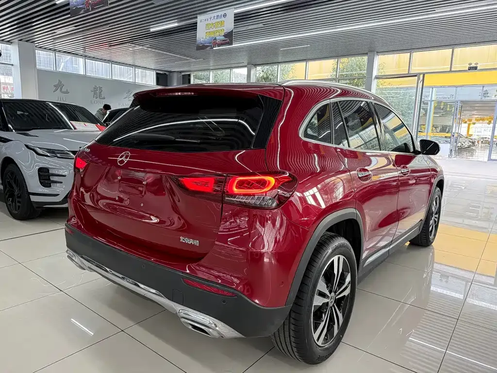 Mercedes-Benz GLA — фото 4