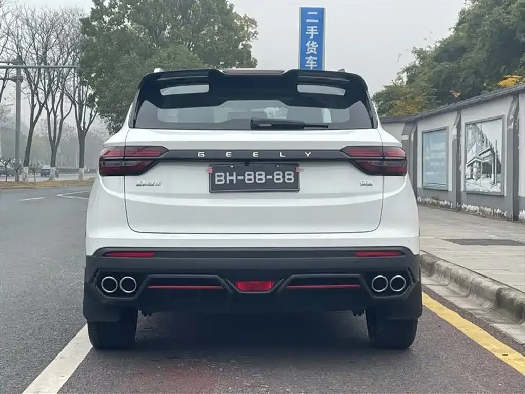 Geely Binyue — фото 10