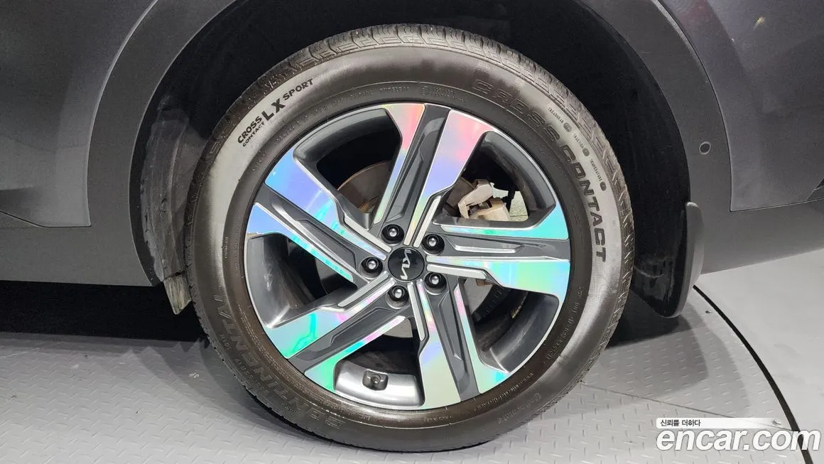 Kia Sorento — фото 7