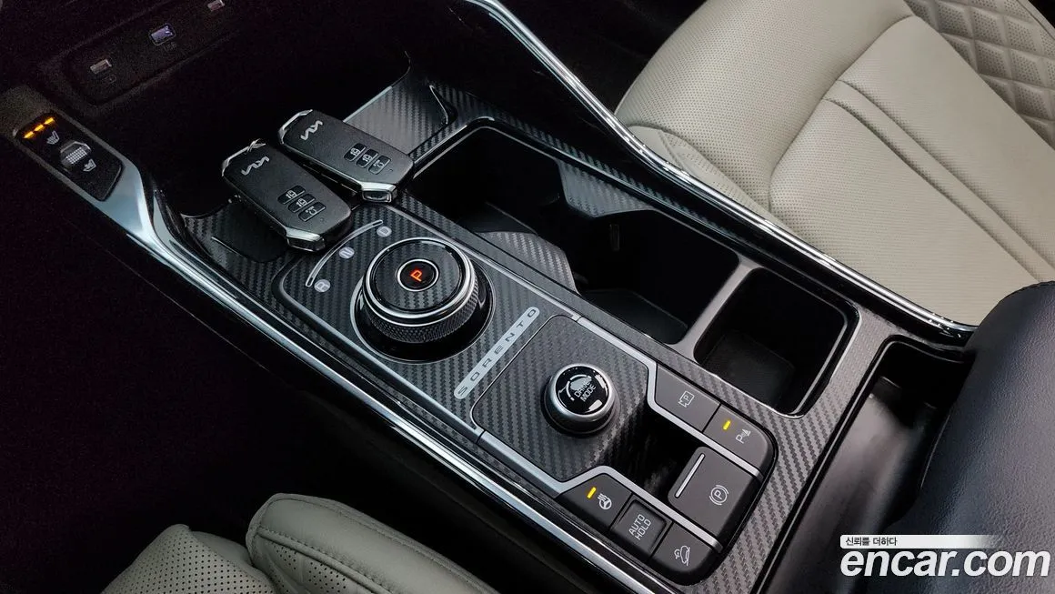 Kia Sorento — фото 9