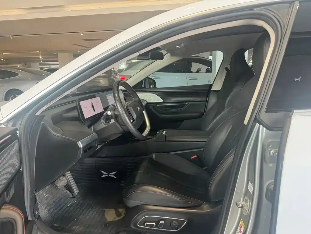 XPeng P7 — фото 8