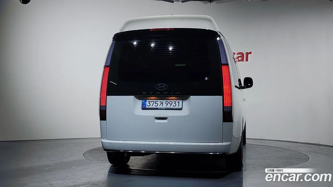 Hyundai Staria — фото 3