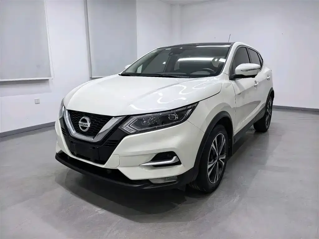 Nissan Qashqai — фото 1