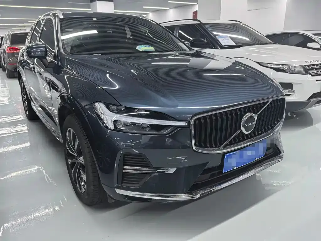 Volvo XC60 — фото 4
