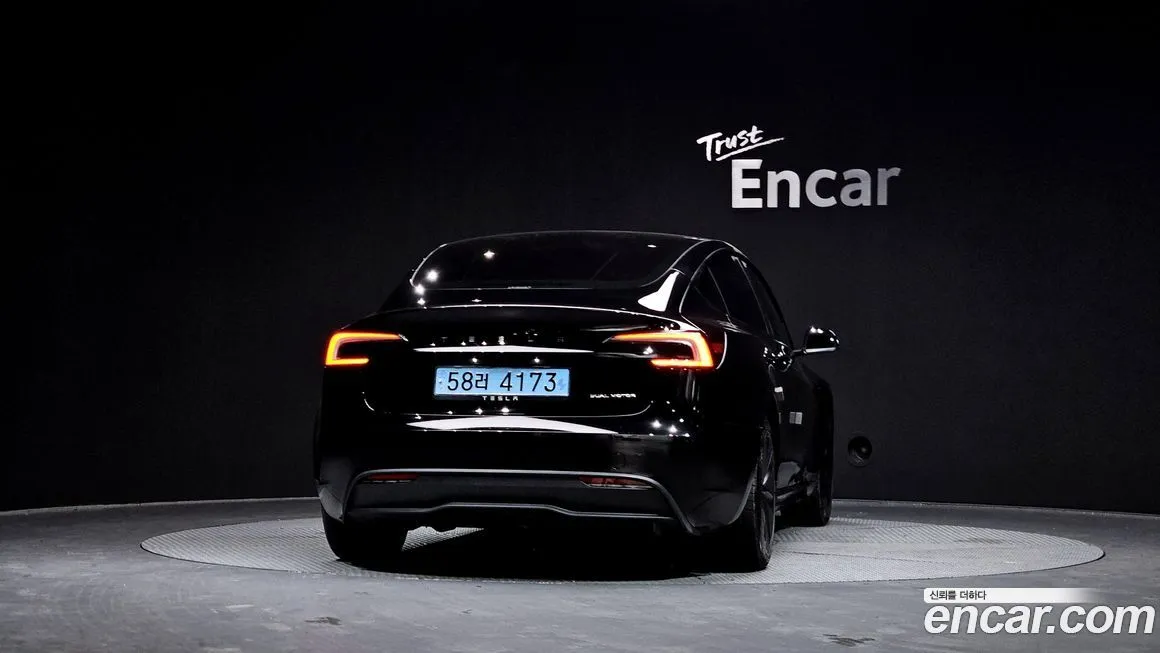 Tesla Model 3 — фото 4
