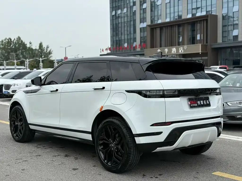 Land Rover Evoque PHEV — фото 8