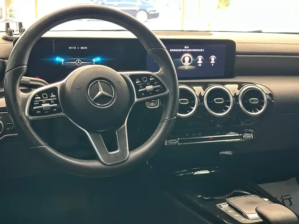 Mercedes-Benz A-Class — фото 2