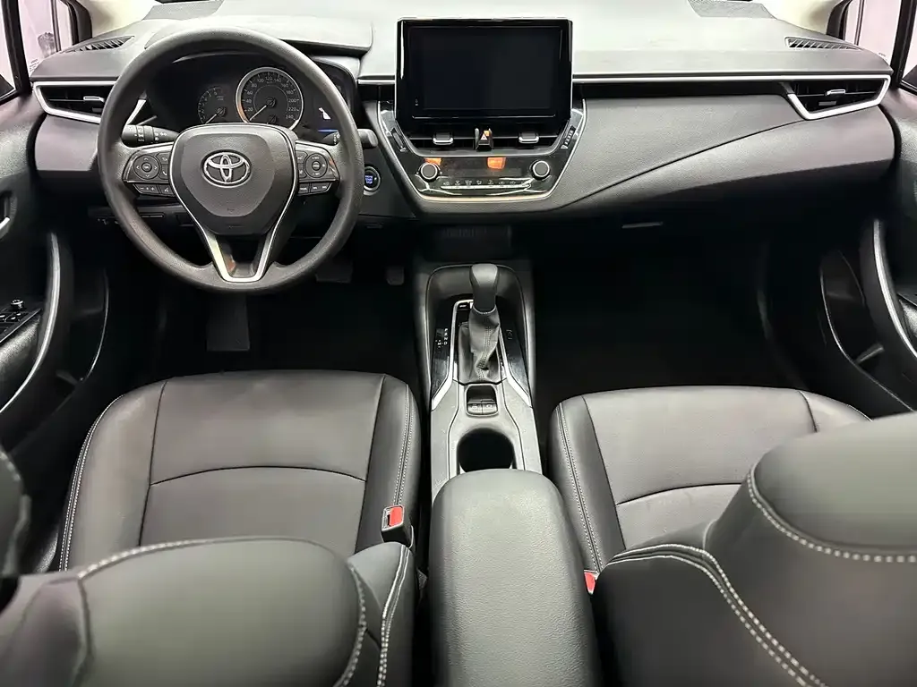 Toyota Corolla — фото 2