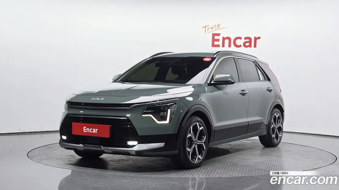 Kia Niro — фото 1
