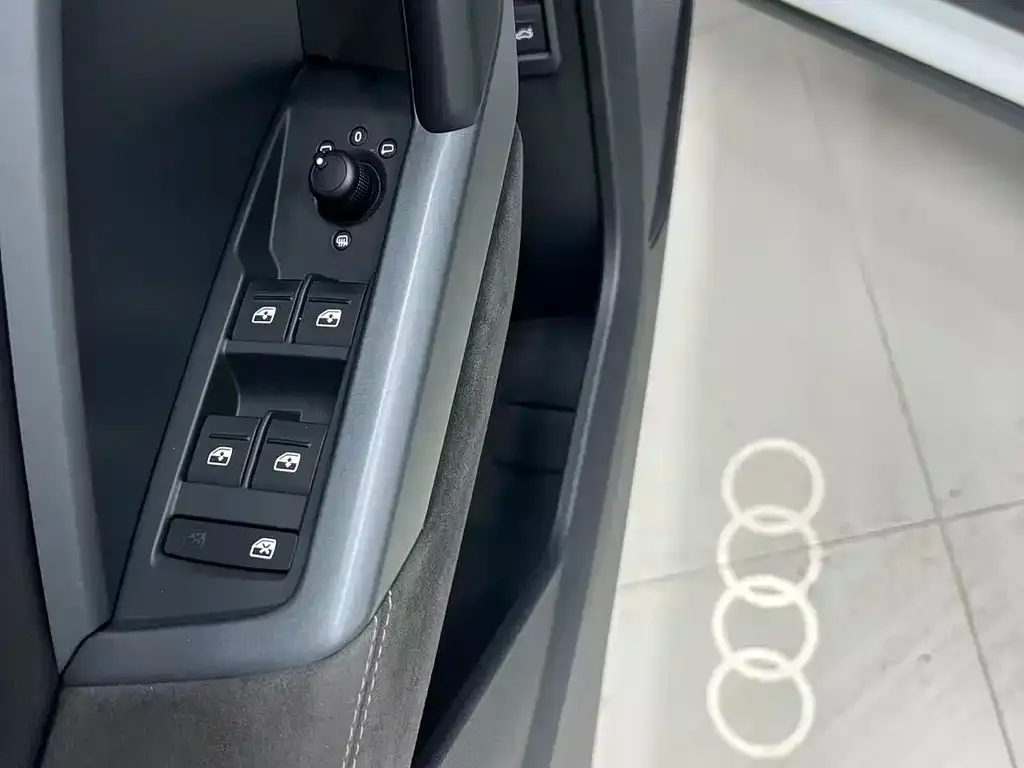 Audi Q3 Sportback — фото 4