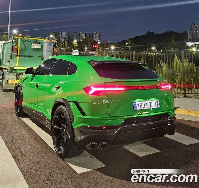 Lamborghini Urus — фото 2