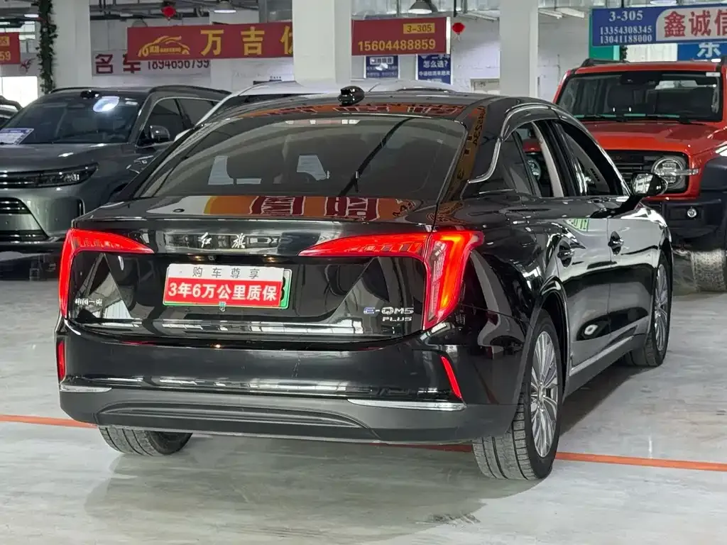 Hongqi E-QM5 — фото 3
