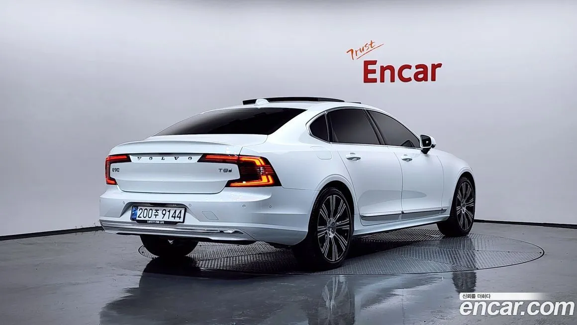 Volvo S90 — фото 7