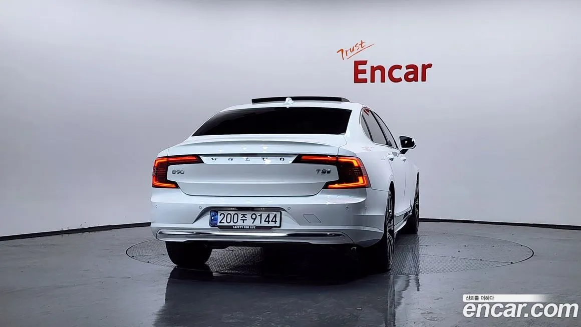 Volvo S90 — фото 4